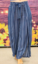 Load image into Gallery viewer, Blue and White Open Flare Pants
